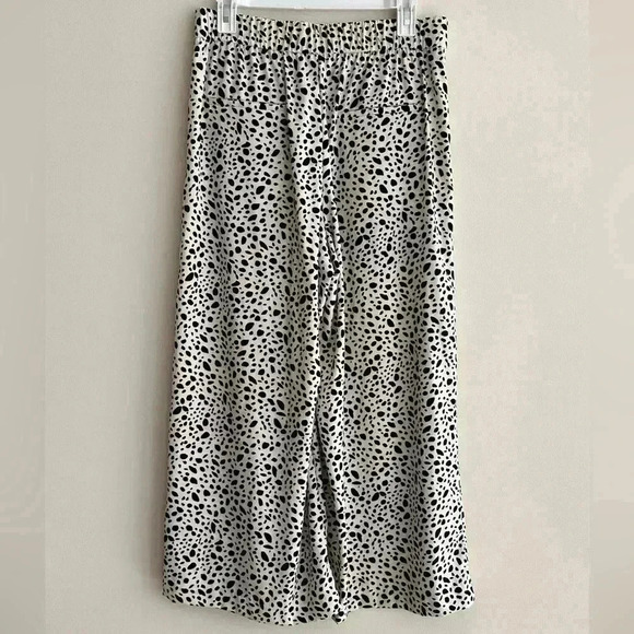Zara Dalmatian Print Pleated Wide Leg Cropped Trouser Culottes in White, Med - Picture 9 of 16